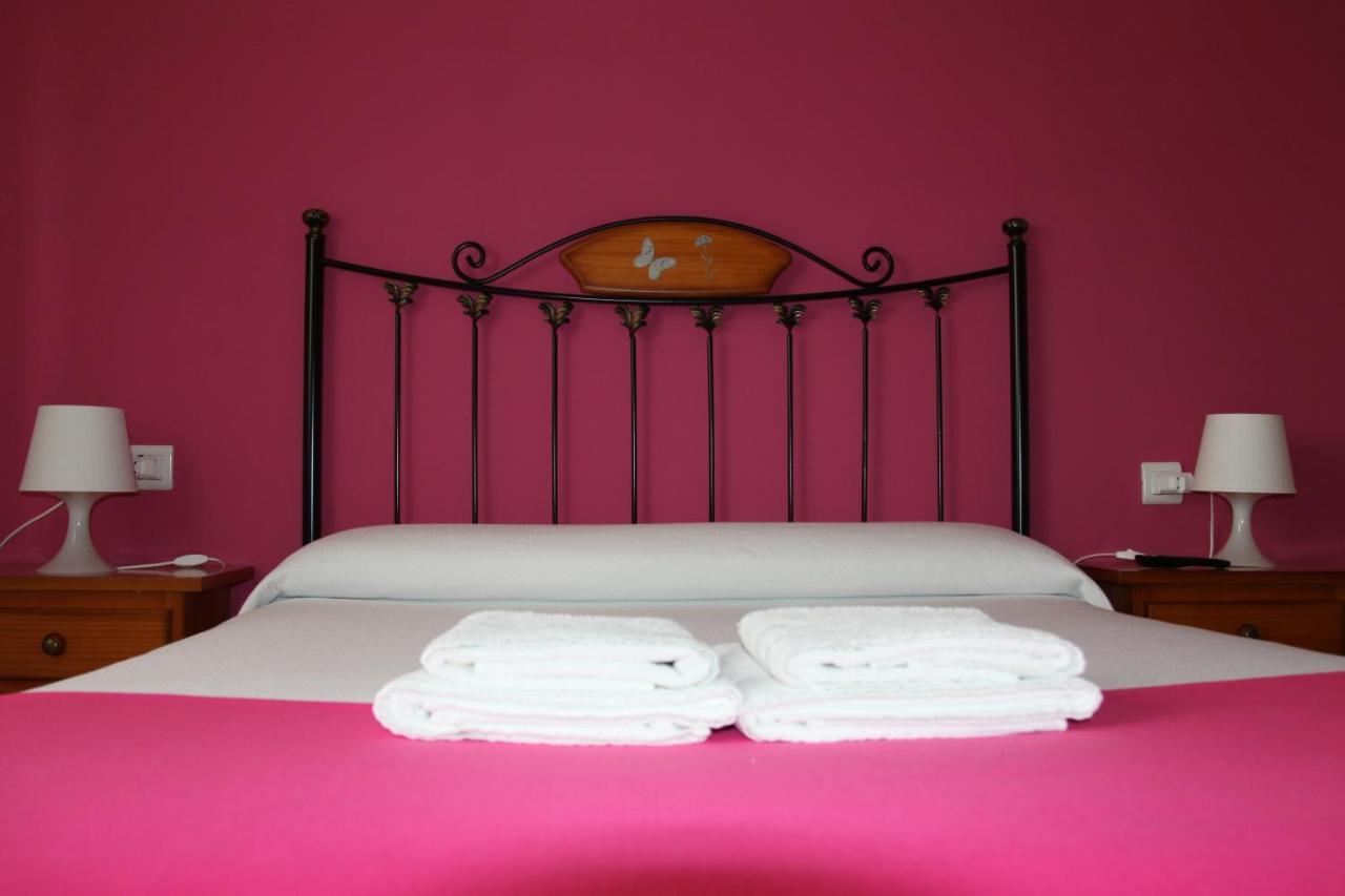 Venecia Bed&Breakfast Villafranca Del Bierzo Εξωτερικό φωτογραφία
