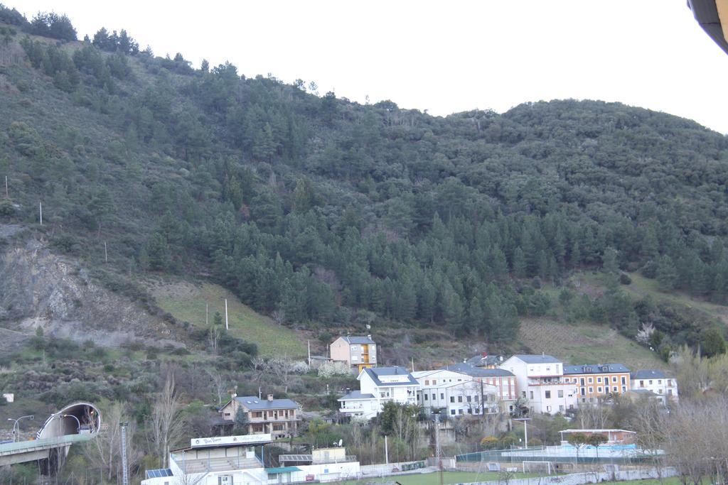 Venecia Bed&Breakfast Villafranca Del Bierzo Εξωτερικό φωτογραφία