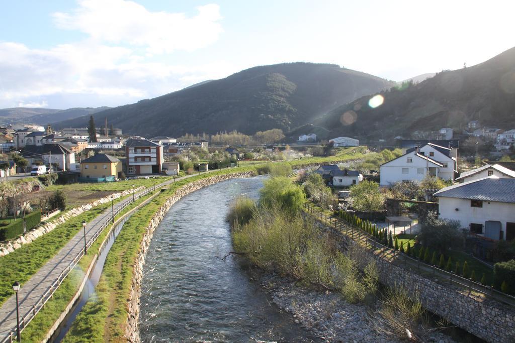 Venecia Bed&Breakfast Villafranca Del Bierzo Εξωτερικό φωτογραφία